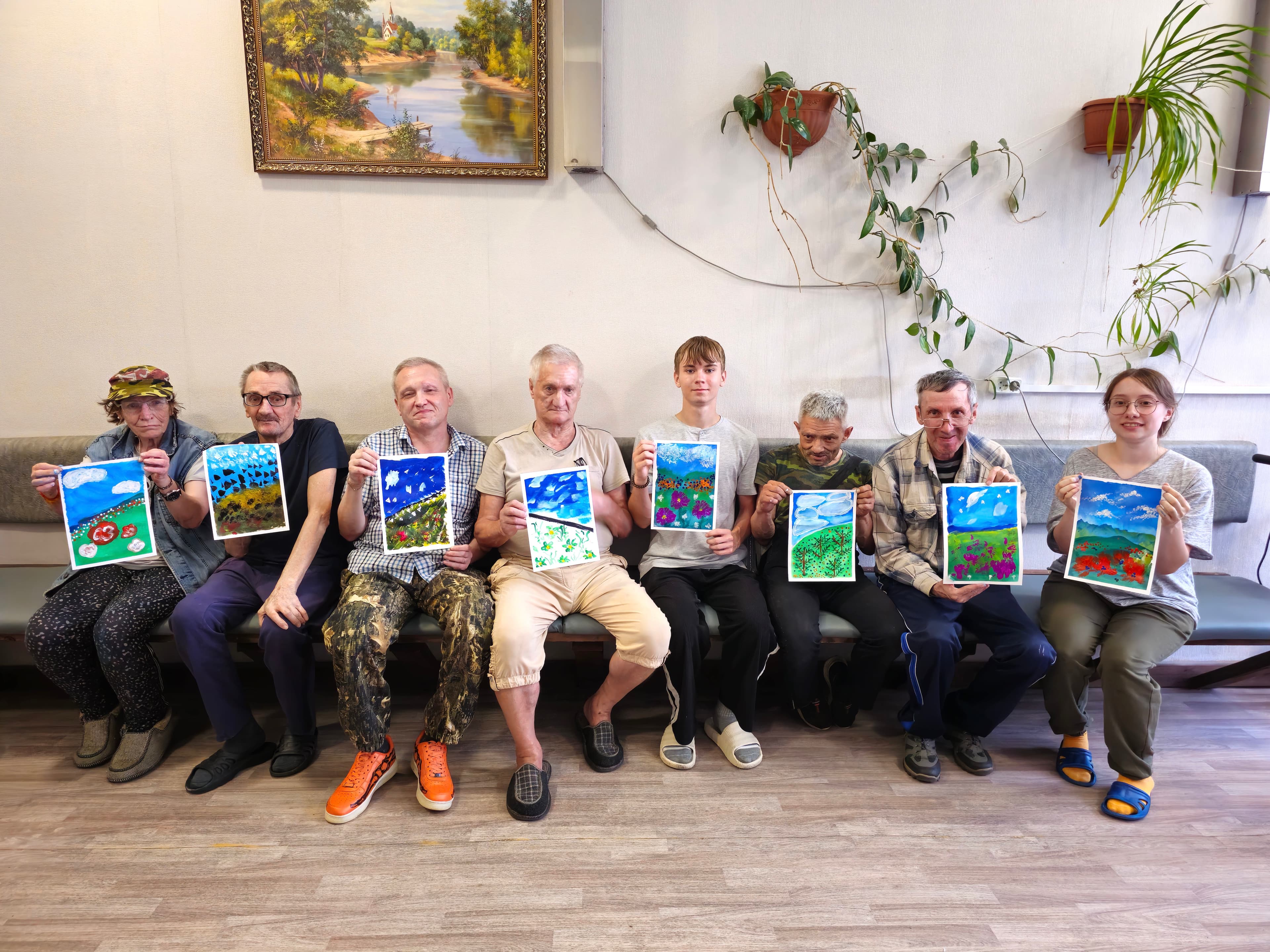 Обложка для новости В Партальском доме-интернате прошла инклюзивная арт-лаборатория