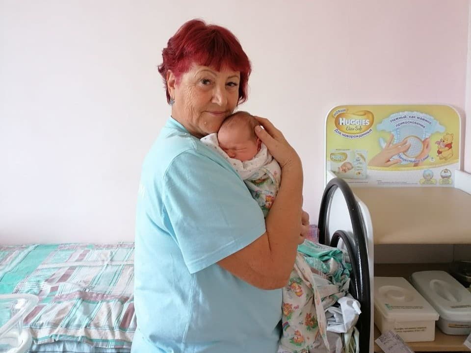 Обложка для новости Няни рядом: как пожертвования помогли детям-сиротам в больницах