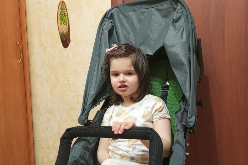 Обложка для новости Милана получила жизненно важную коляску